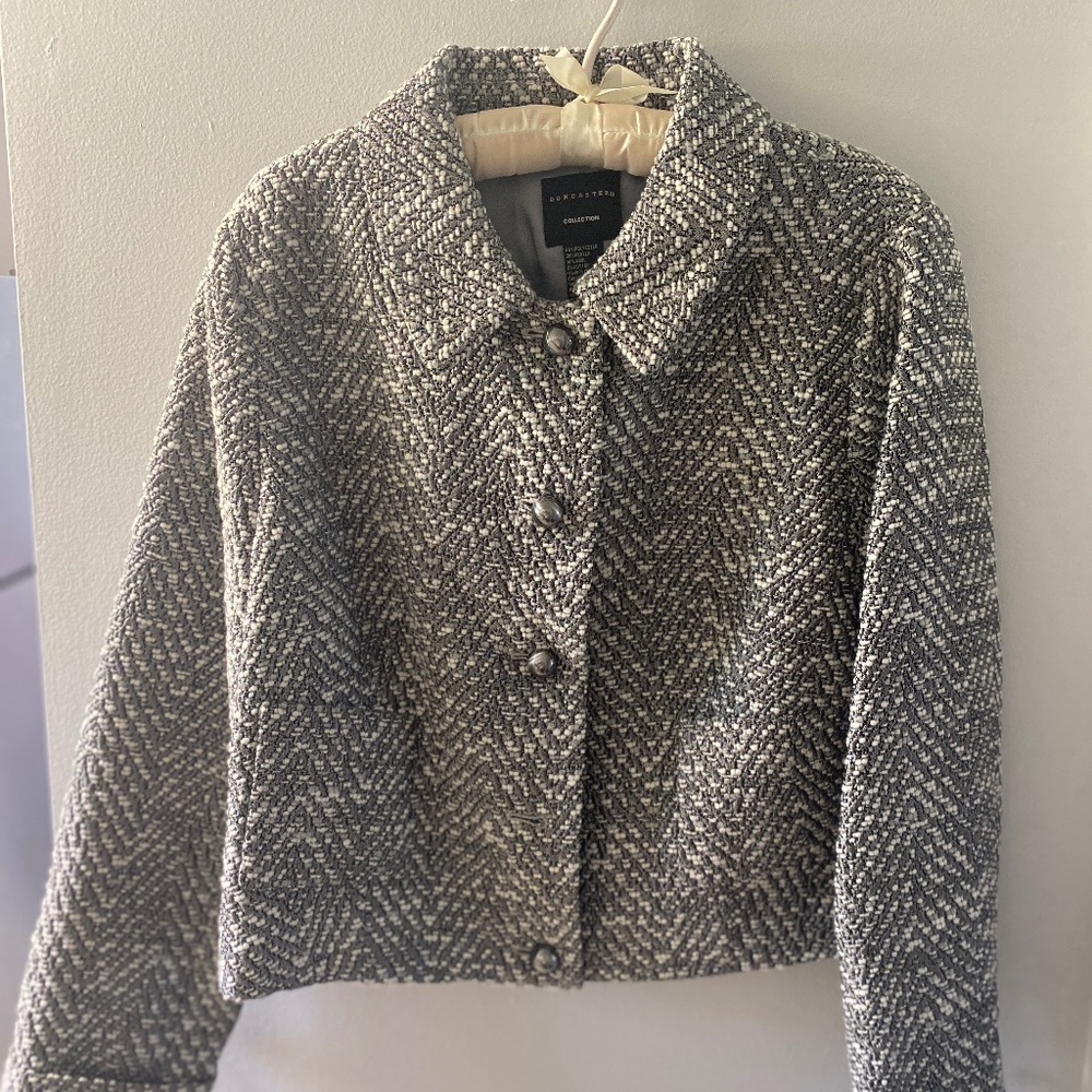 Spring  Doncaster Collection short Jacket in pretty tweed size 16